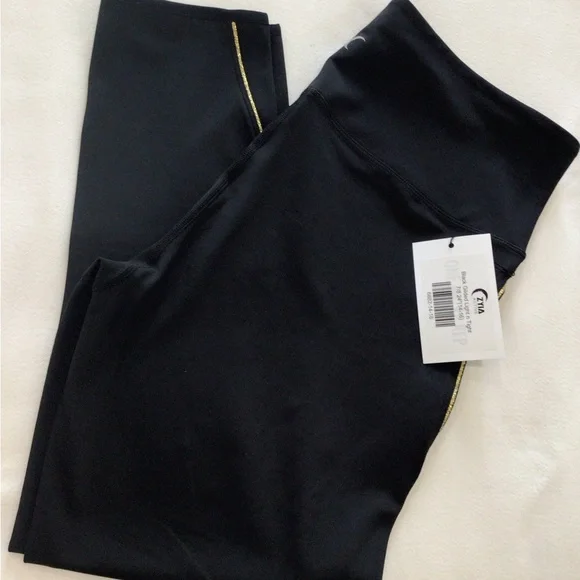 ZYIA Black and Gold Gilded Women's Bra & Leggings Set - Picture 7 of 11